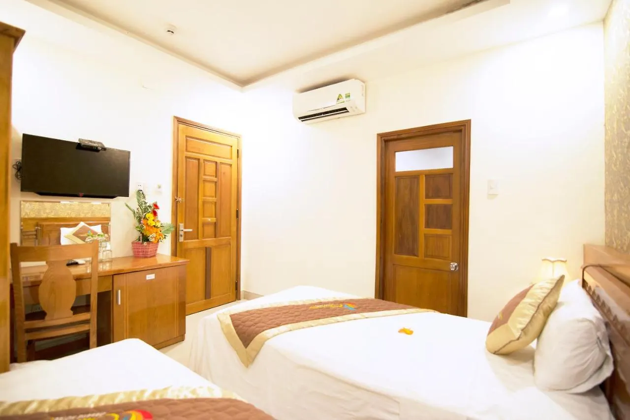 Charming Danang Hotel-203 Nguyen Van Thoai 2*, Da Nang